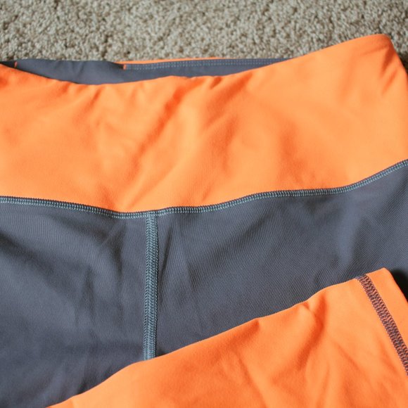 VSX Sport Victoria's Secret Yoga Capri Leggings - Picture 2 of 5